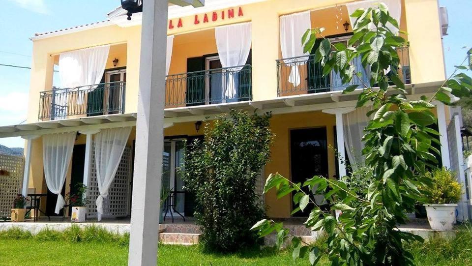 ليغيا Villa Ladina المظهر الخارجي الصورة